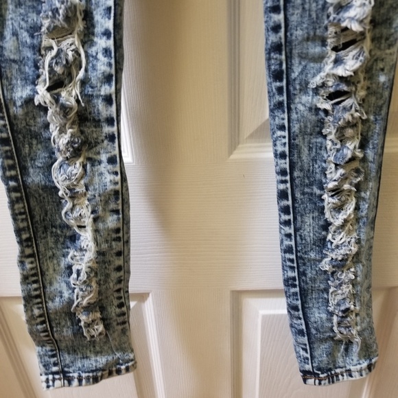 Blue denim acid wash jeans - Picture 3 of 3